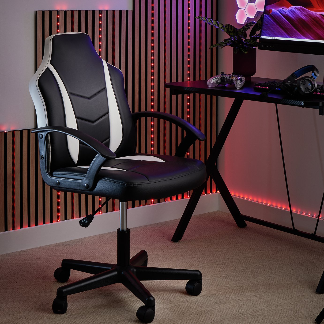 Argos Home Faux Leather Gaming Chair