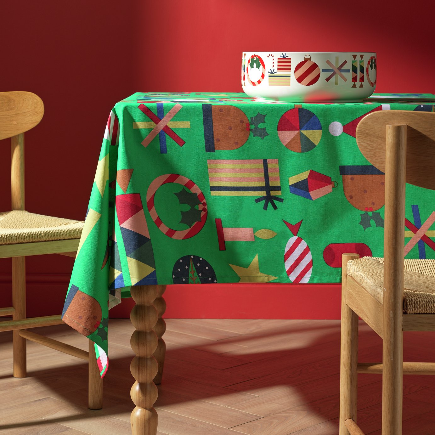 Habitat Festive Icons Wipe Clean Table Cloth - Green