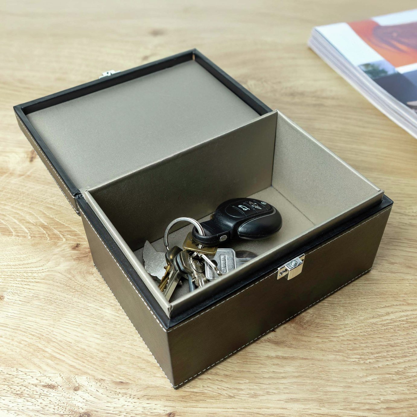 Menkind InGenious Security Faraday Box & Key Pouch
