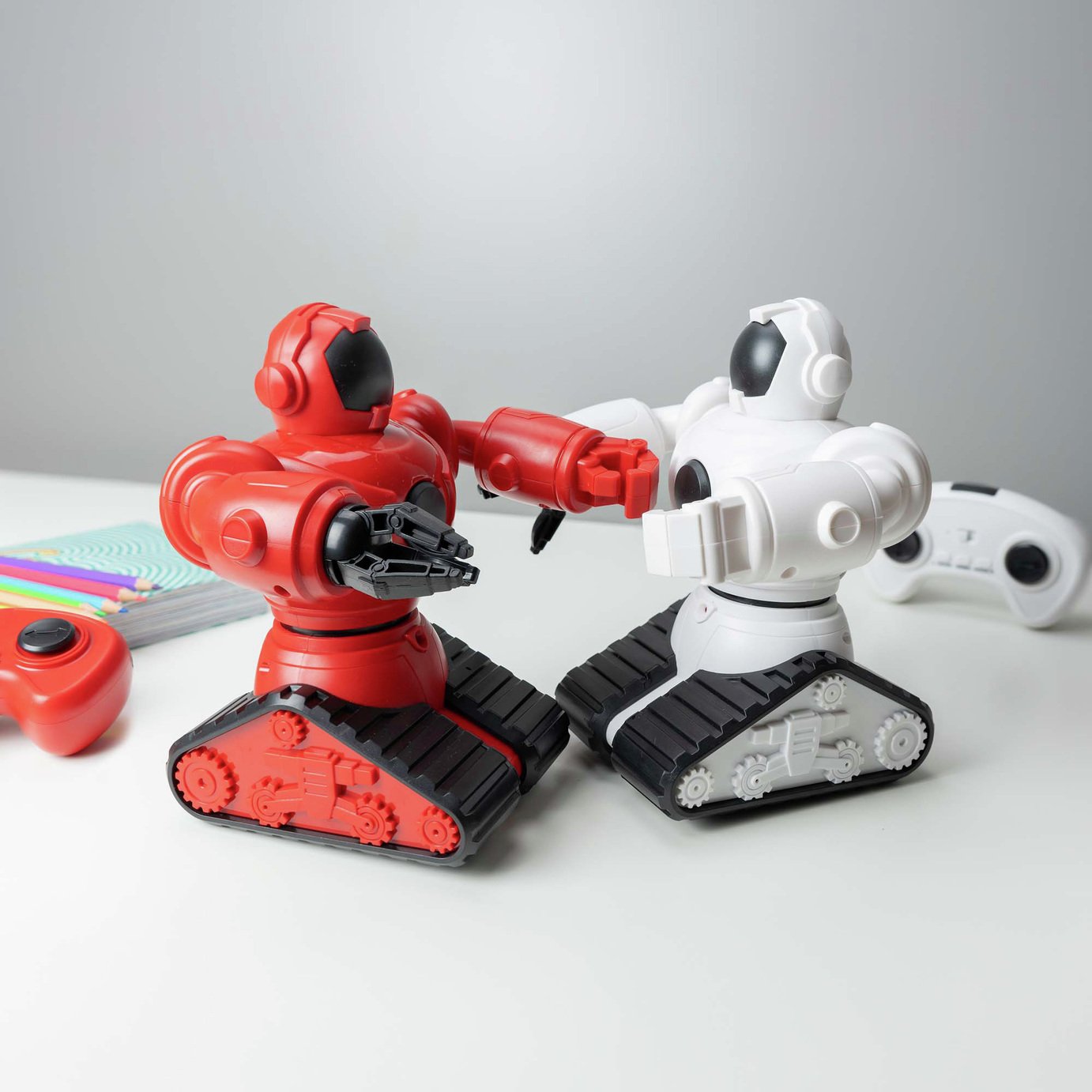 Menkind RED5 Remote Control Battling Robots