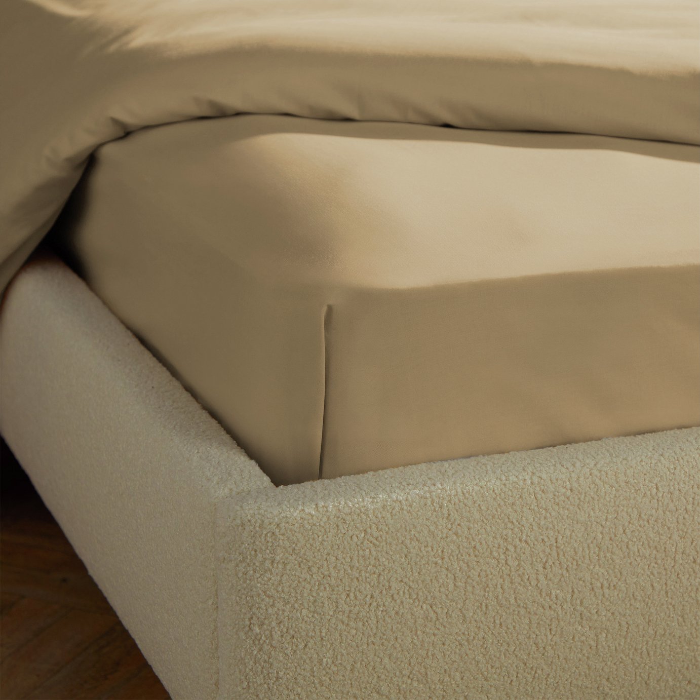 Silentnight Supersoft Plain Ecru Fitted Sheet