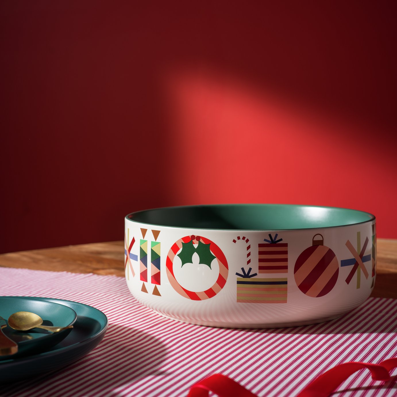 Habitat Festive Icons Stoneware Serving Bowl