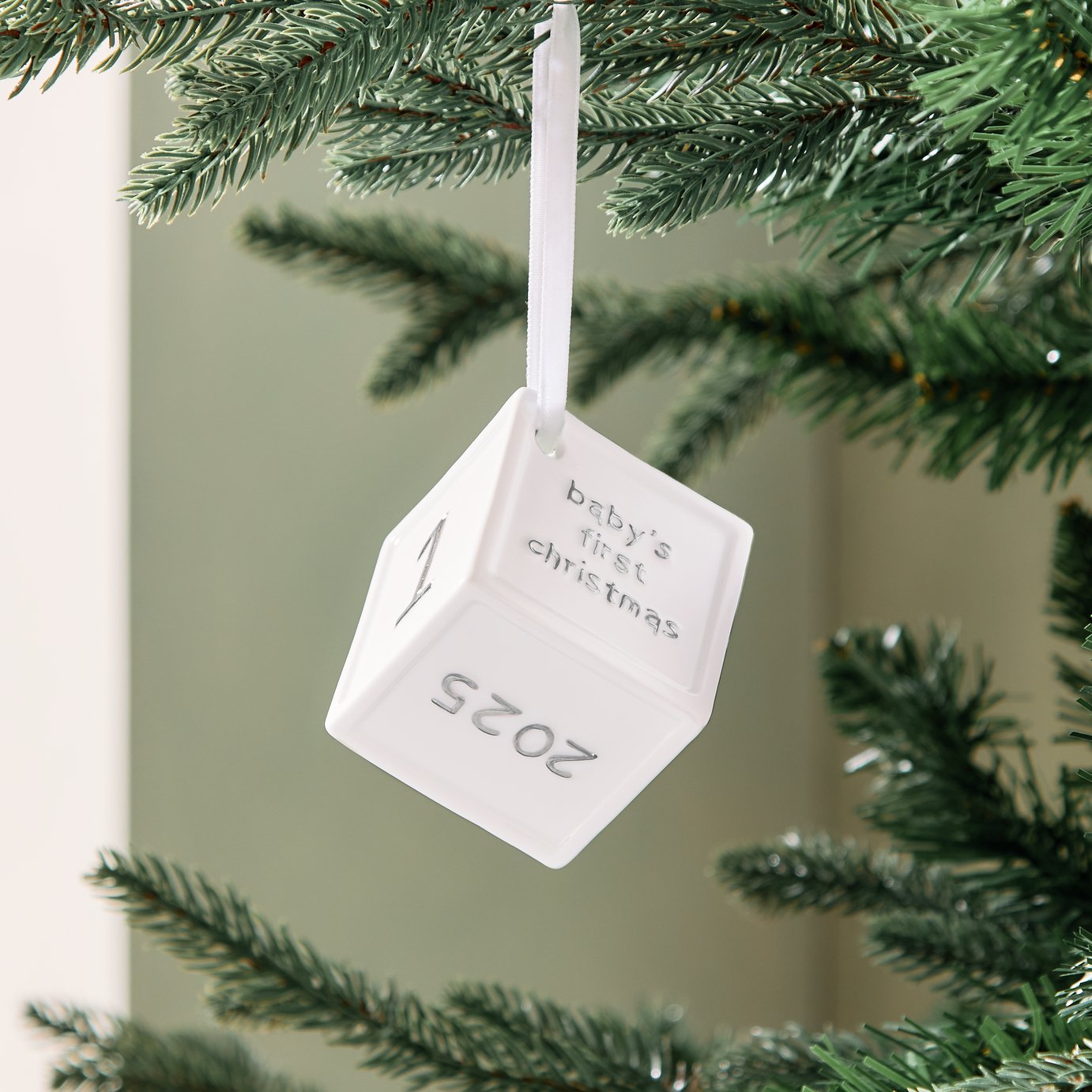 Argos Home Single Baby's First Christmas Cube Bauble