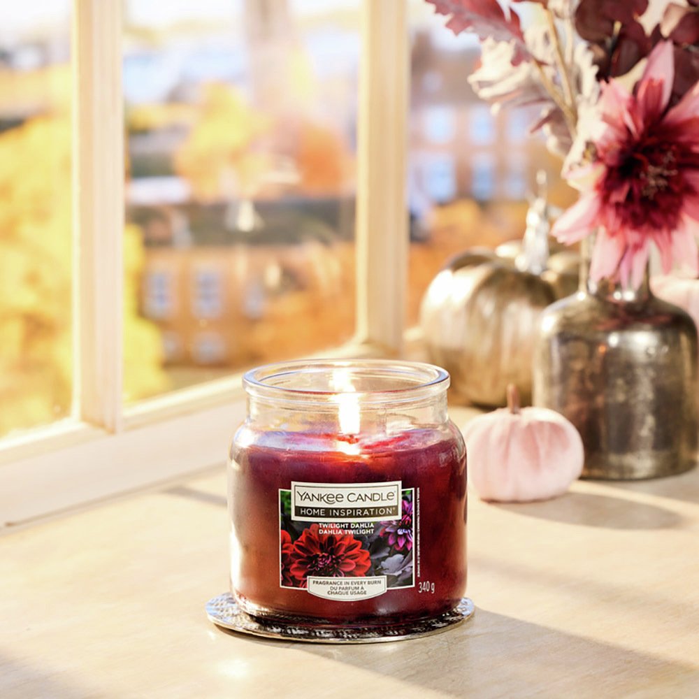 Yankee Candle Medium Scented Candle - Twilight Dahlia 