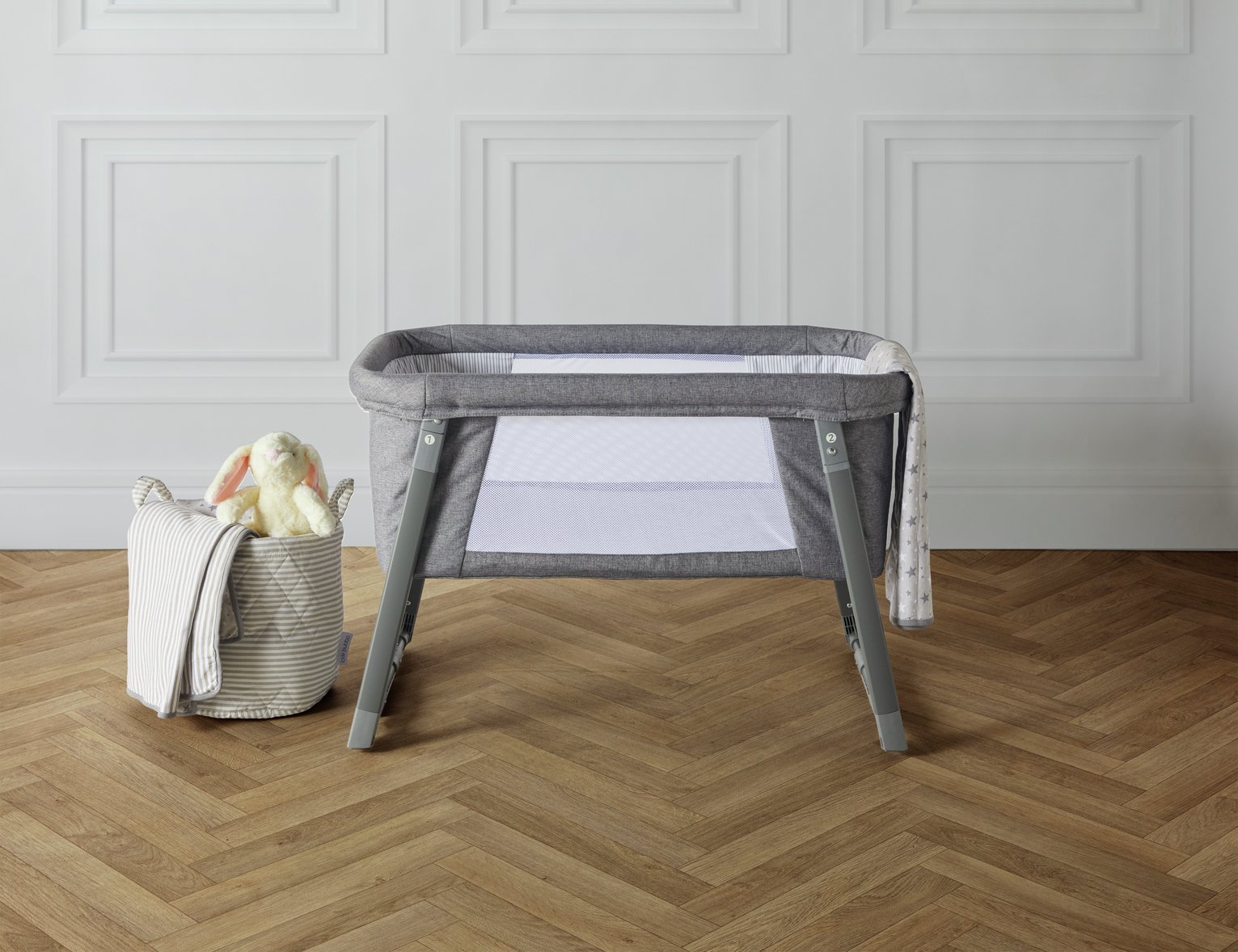 Ickle Bubba Mini Rocker Crib