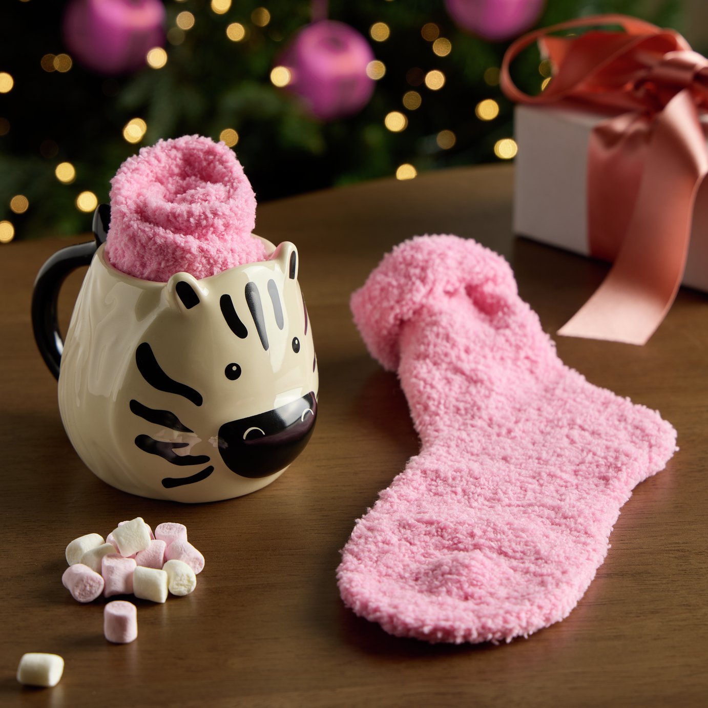 Argos Home Zebra Head Mug and Kids Socks Set