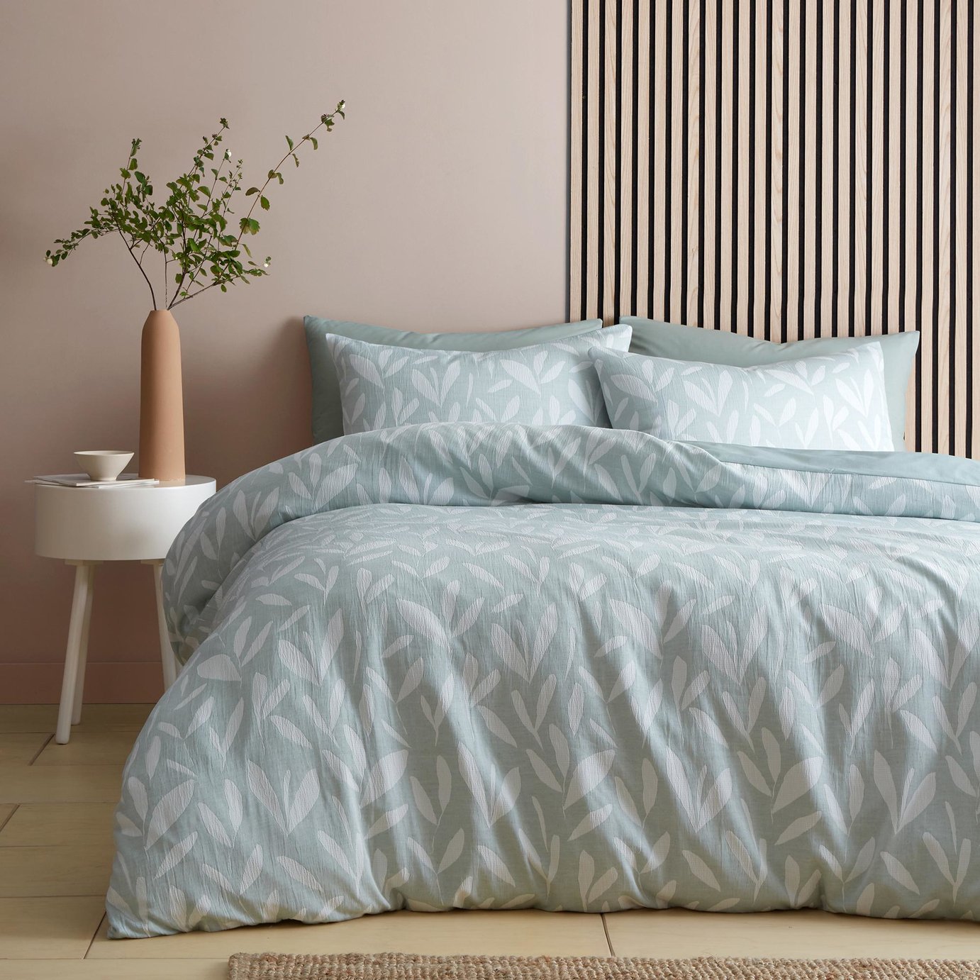 Appletree Emile Jacquard Green Bedding Set