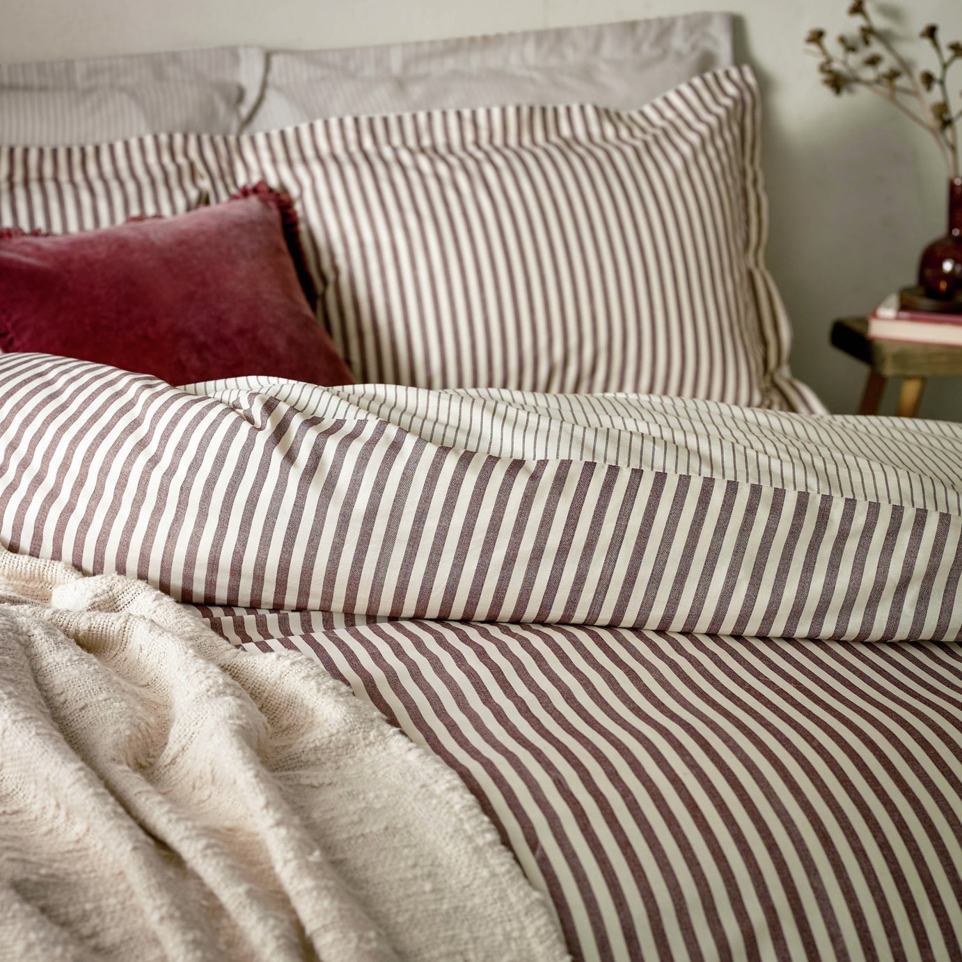 Yard Hebden Cotton Stripe Beetroot Bedding Set