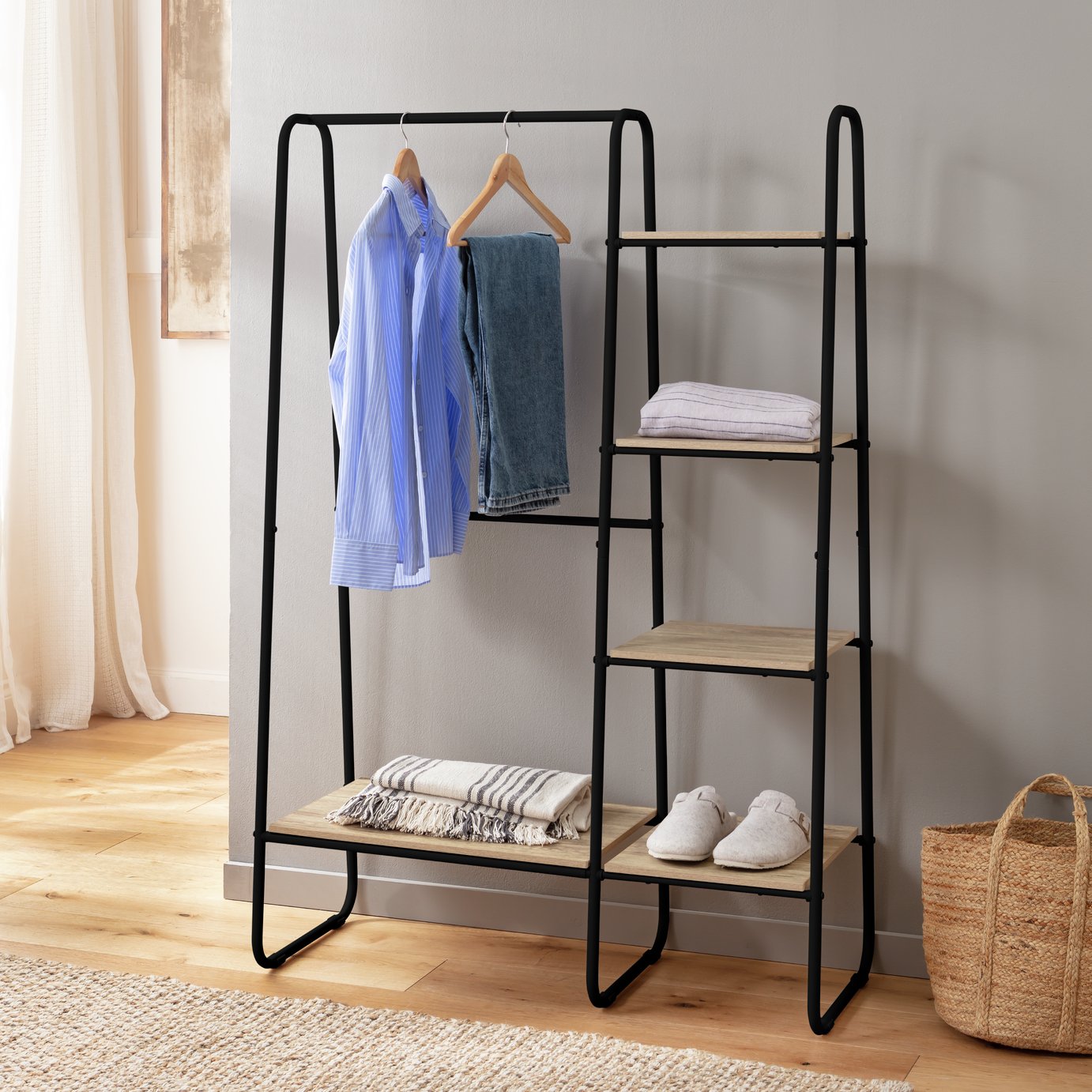 Argos Home Ryan Clothes Rail with Shelves
