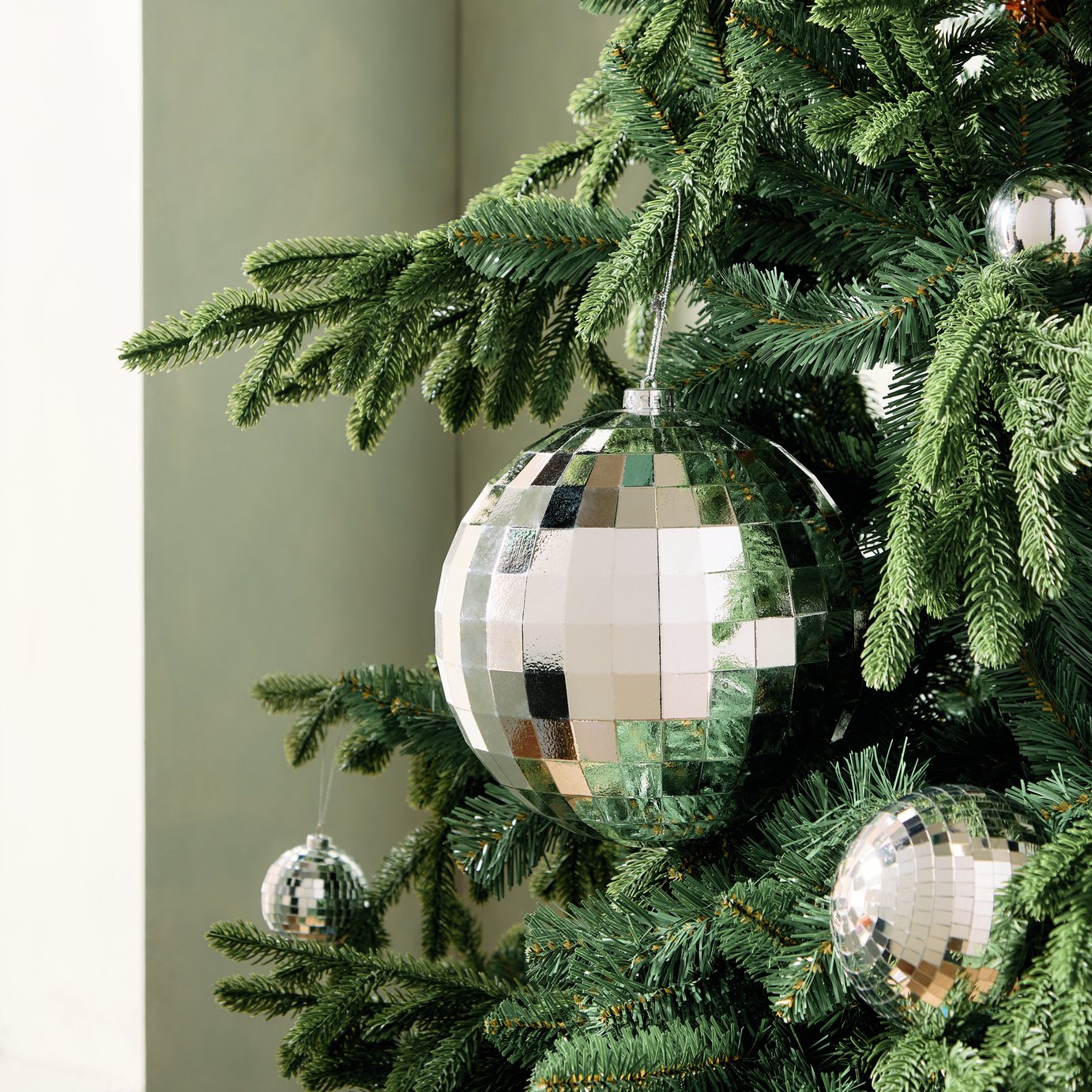 Habitat Big Single Silver Faceted Disco Christmas Bauble