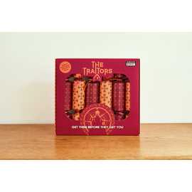 Puzzle Post Traitors Pack of 6 Christmas Crackers