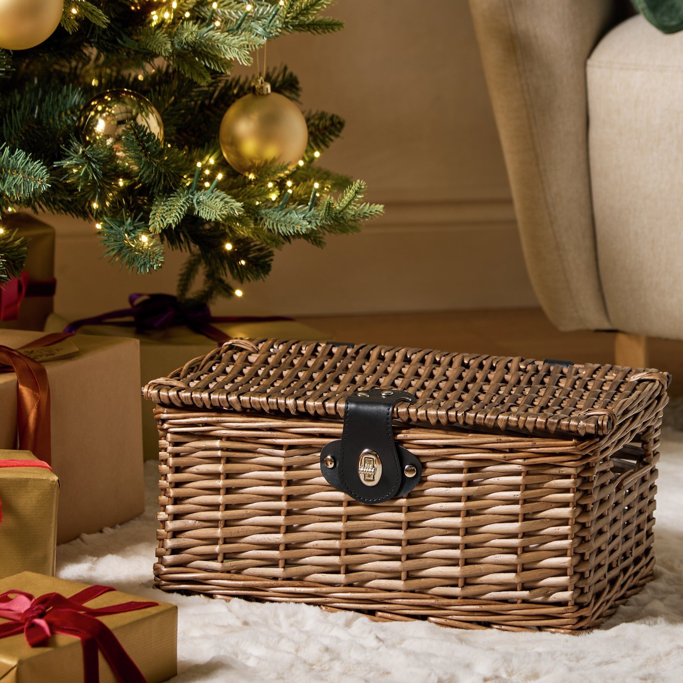 Argos Home Natural Woven Christmas Gift Basket