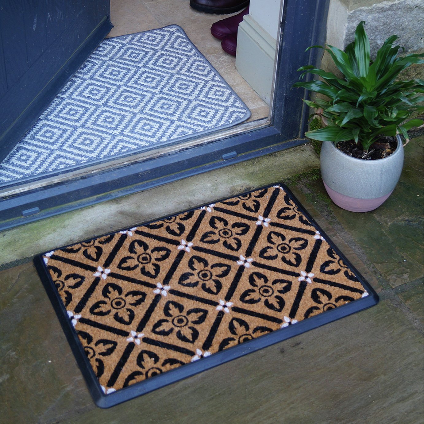 Mighty Mats Rubber Mono Geo Cut Pile Doormat - 40x60cm