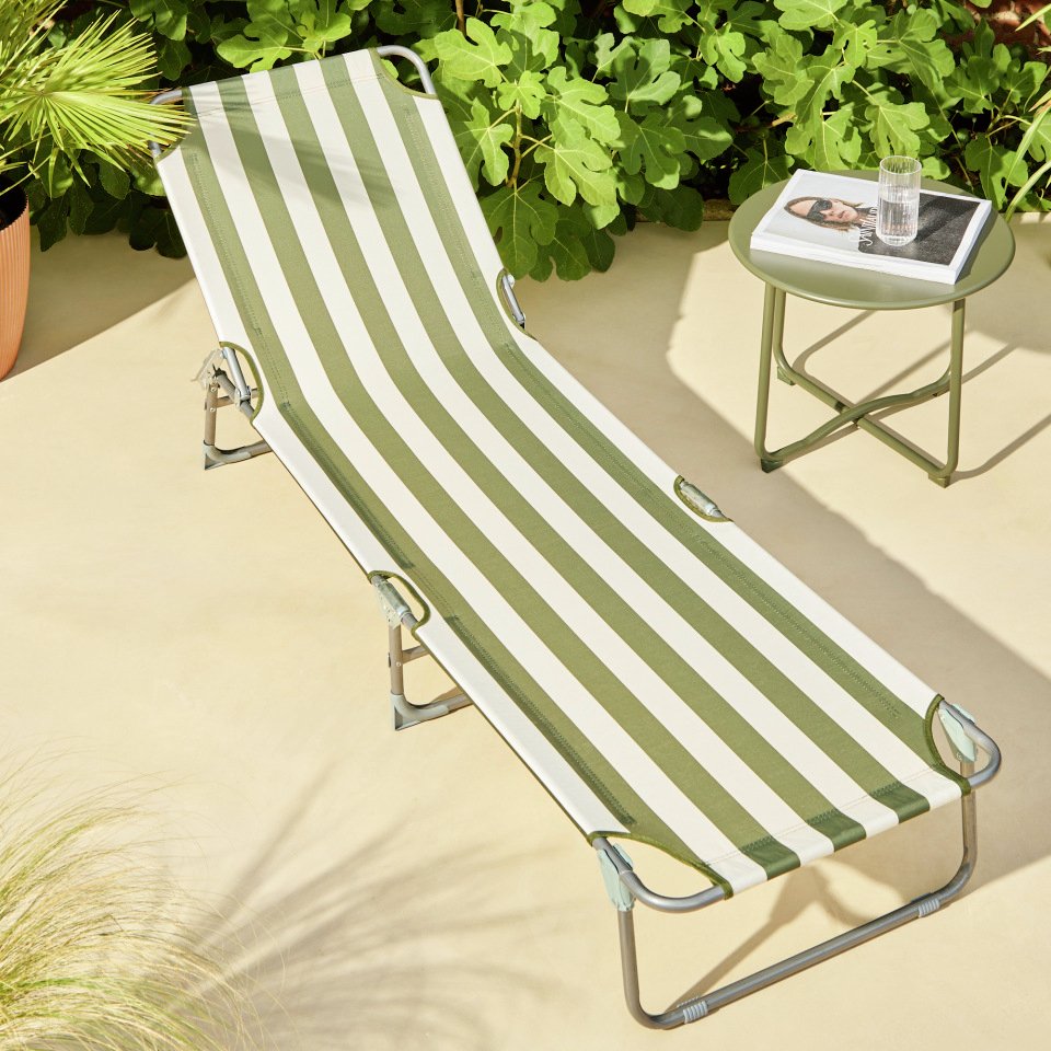 Argos Home Folding Metal Sunlounger - Green and White