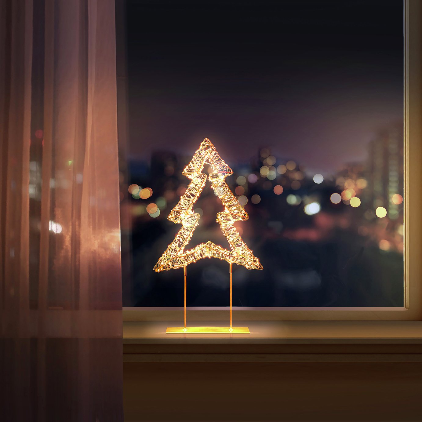 Premier Twinkling 720 LEDs Table Top Christmas Tree