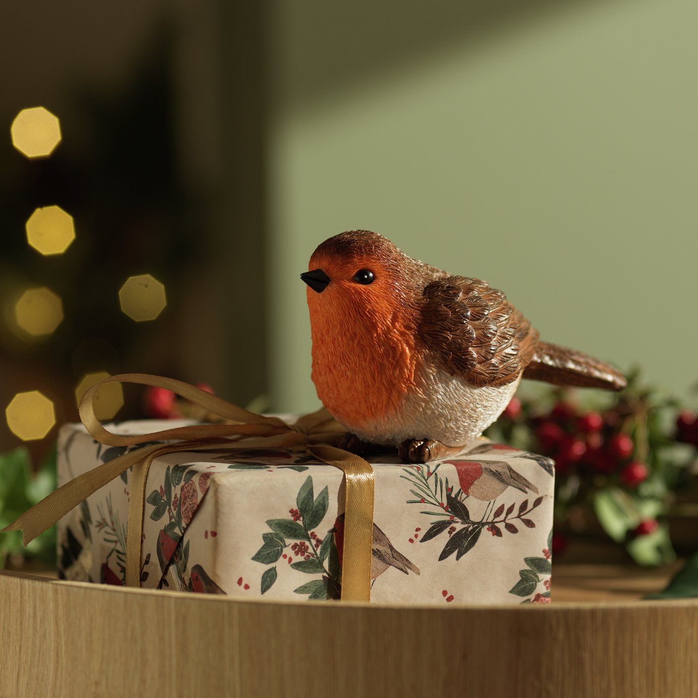 Argos Home Robin Ornament