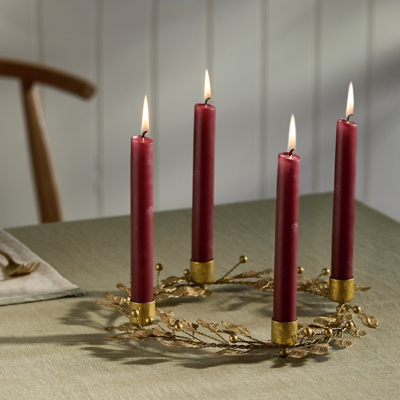 Argos Home Pressed Metal Wreath Candle Holder - Gold