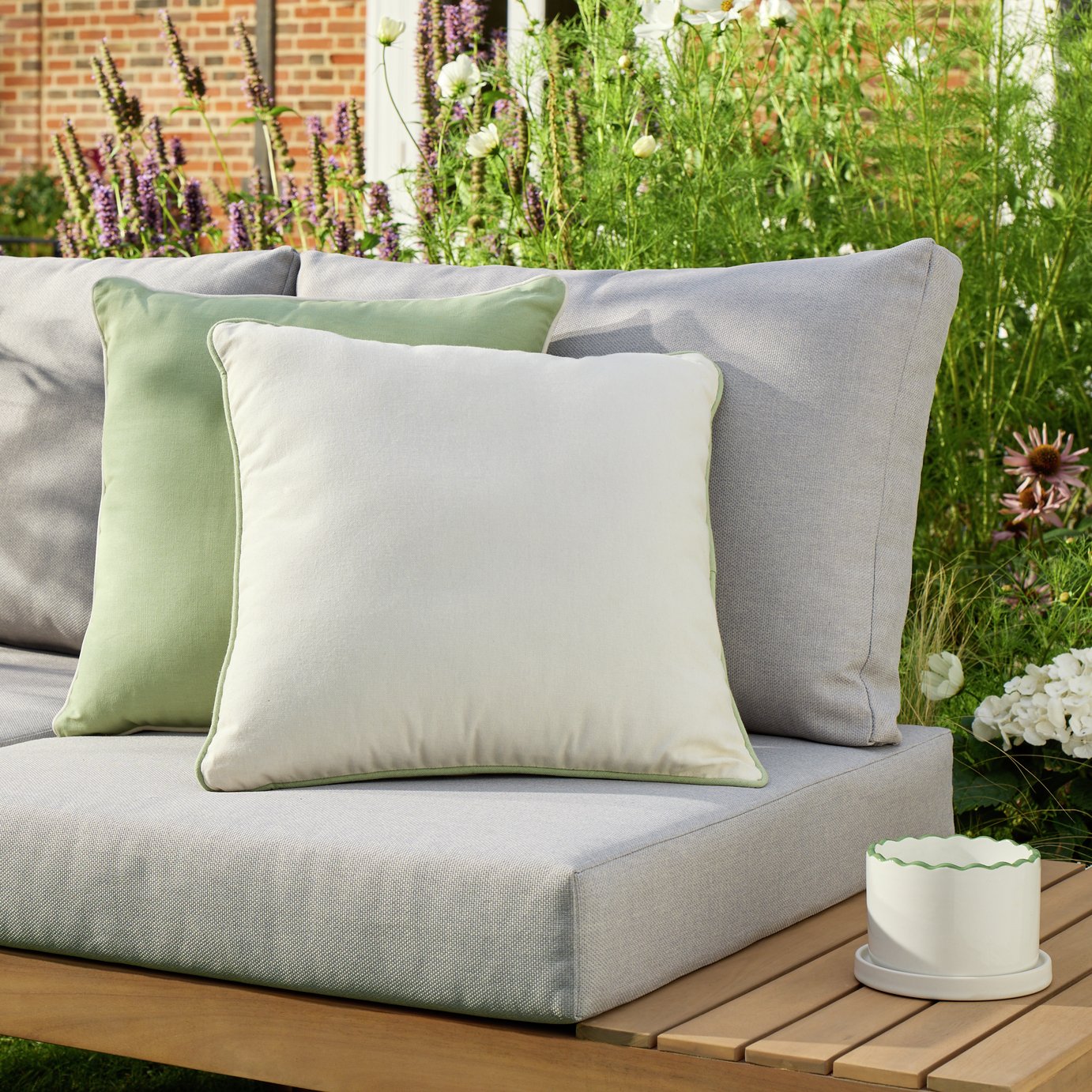 Argos Home Outdoor Cushions - 2 Pack