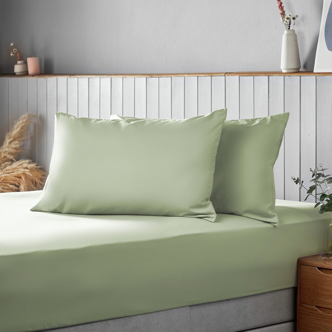 Silentnight Supersoft Plain Standard Pillowcase Pair - Green