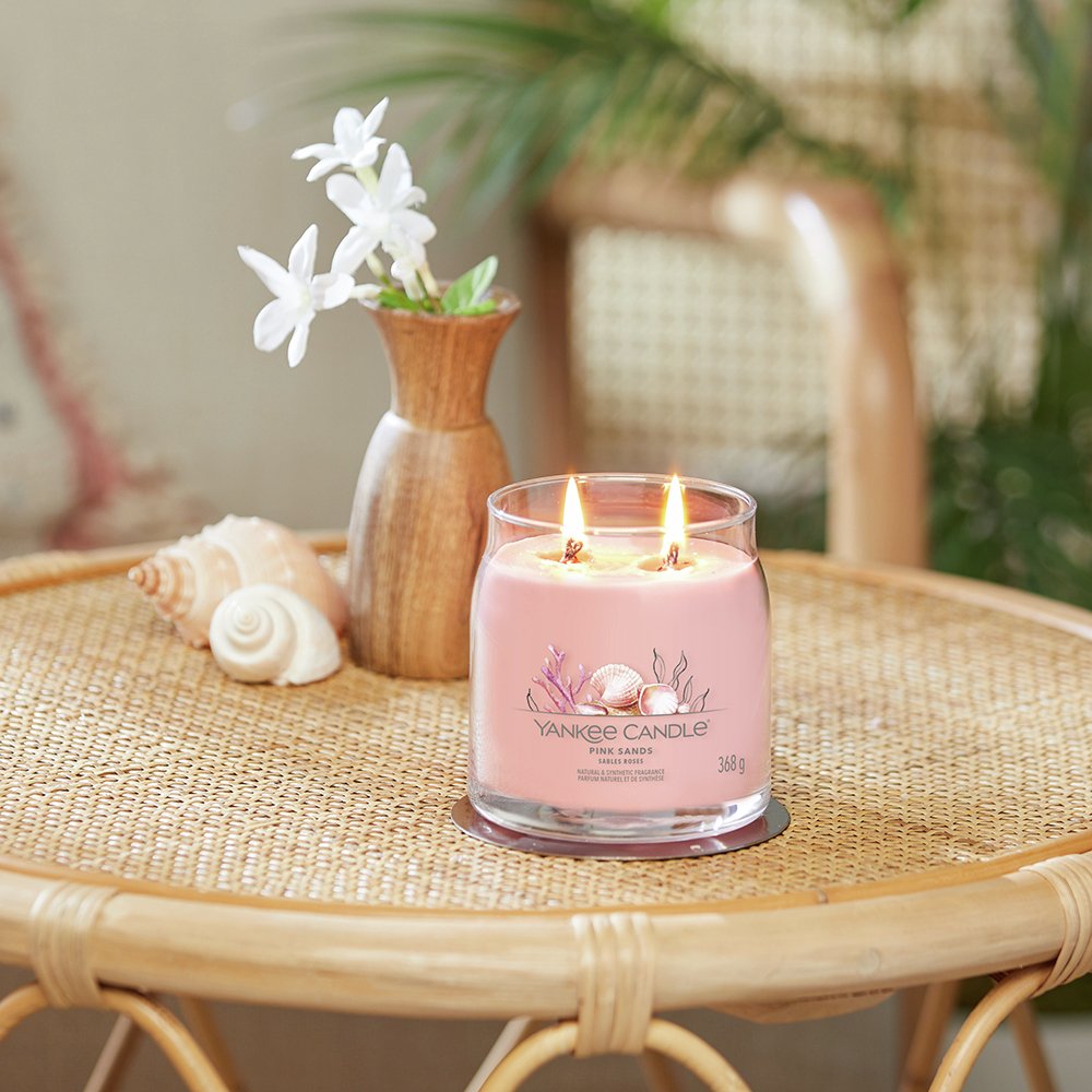 Yankee Signature Medium Jar Candle - Pink Sands