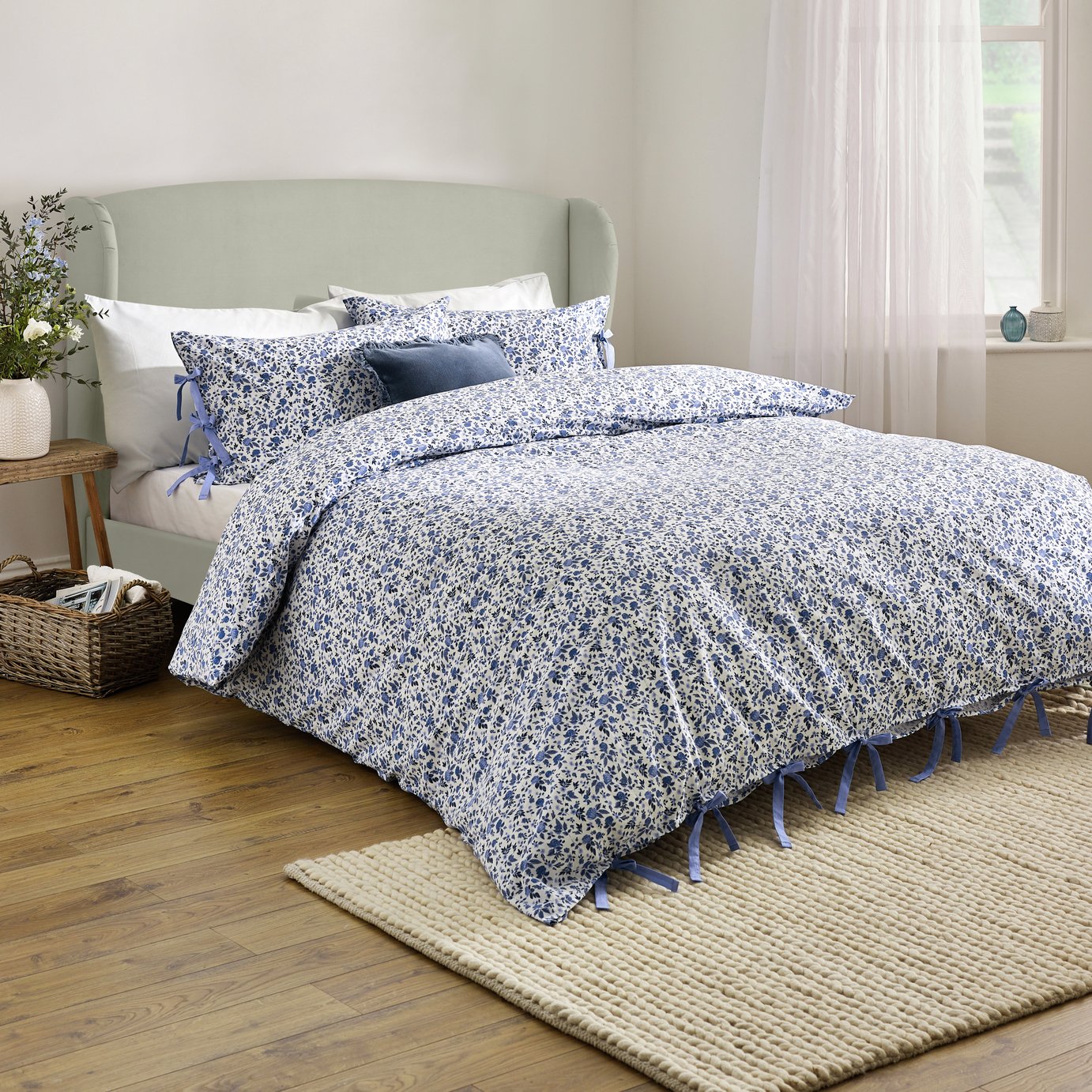 Wylder Hannah Blue Bedding Set - King Size