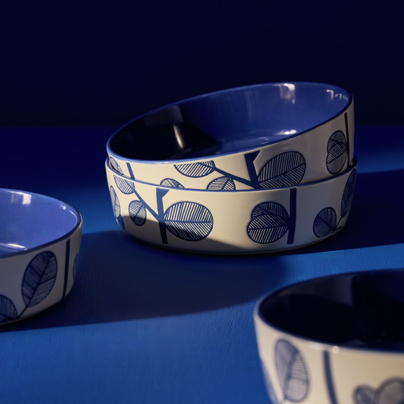 Habitat Blue Leaf 4 Piece Stoneware Pasta Bowls - Blue