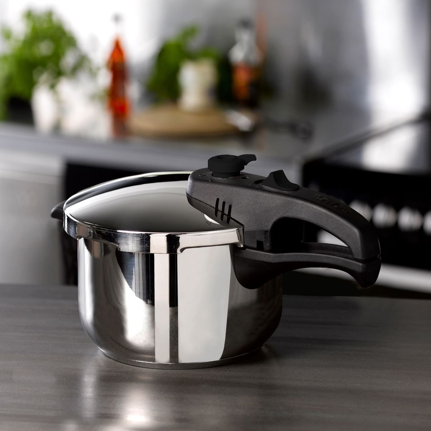 Tower 6 Litre Stainless Steel Pressure Cooker