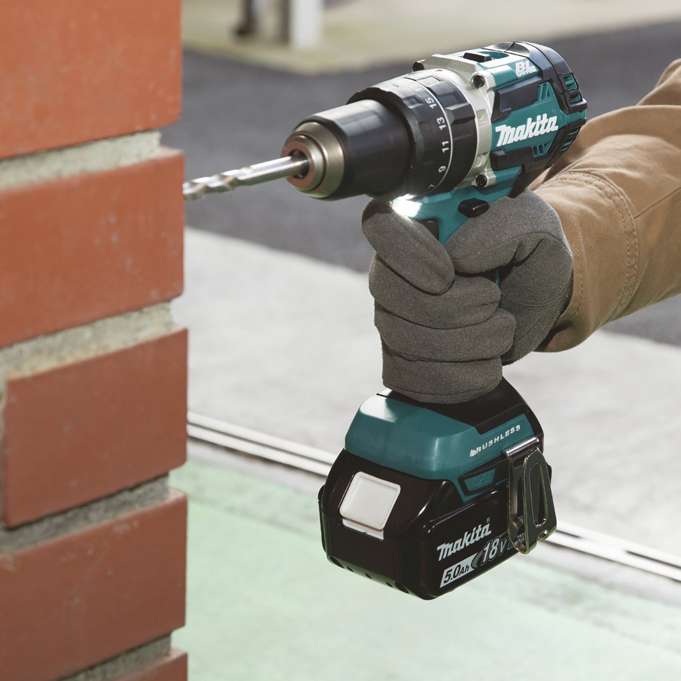 Makita Combi Drill Kit & Accessory Set - 18V