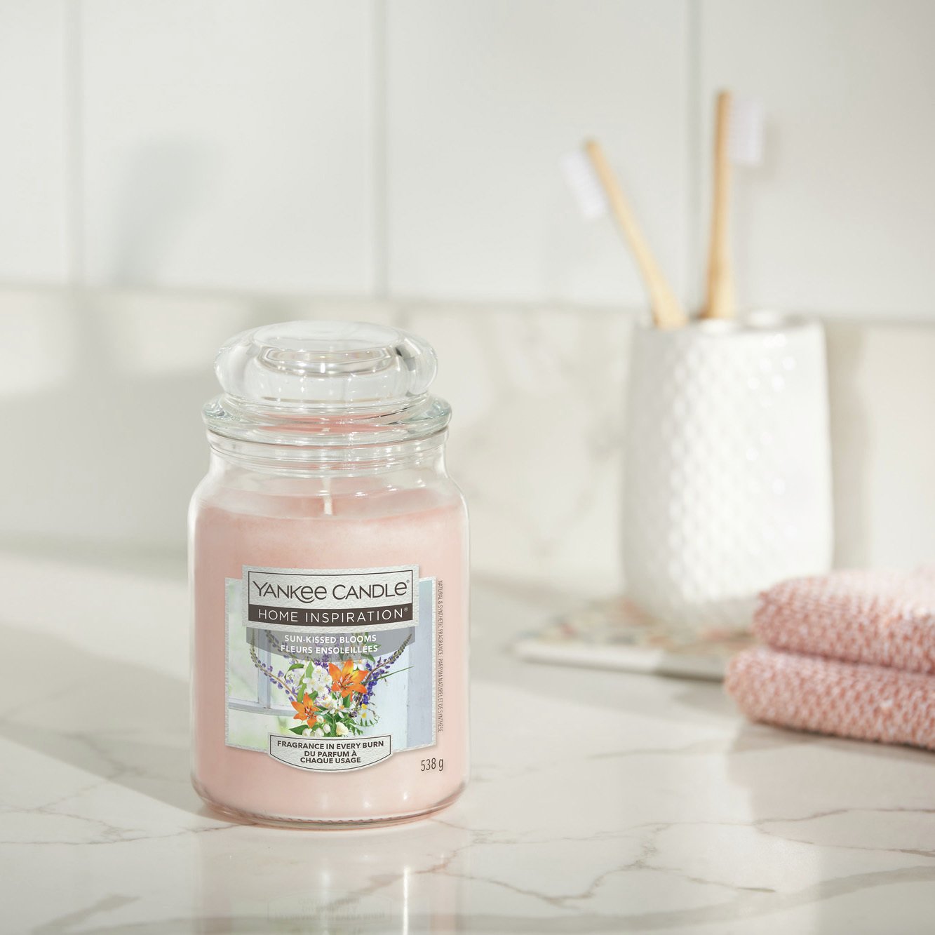 Yankee Candle Large Scented Jar Candle - Sunkissed Blooms