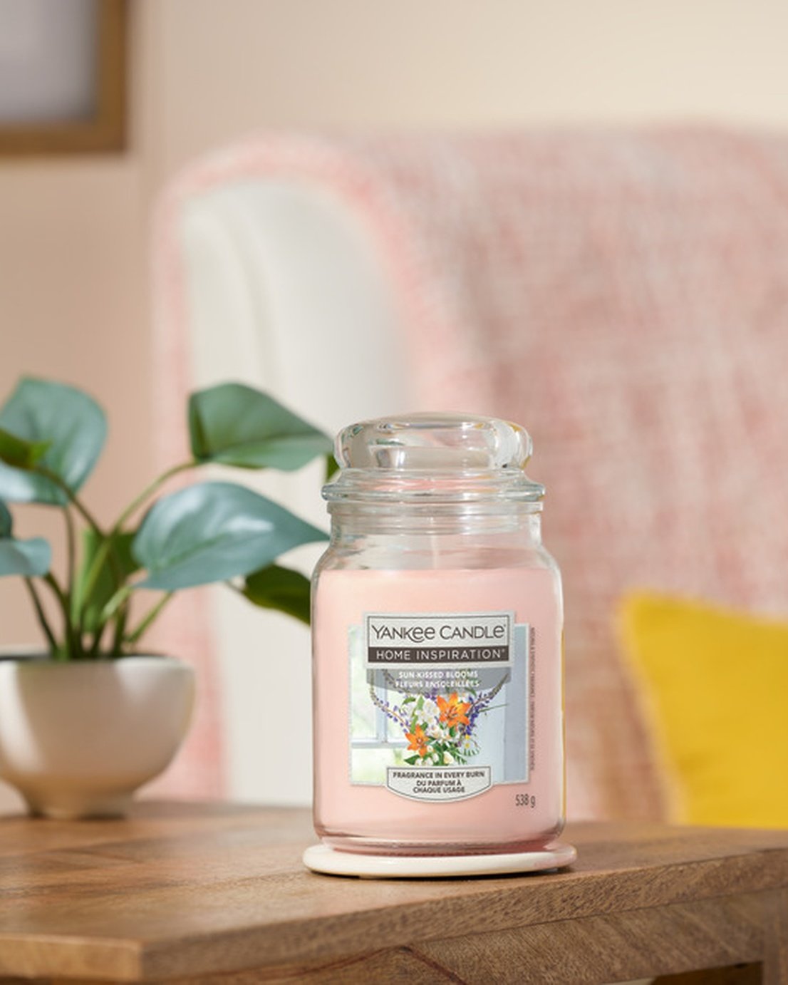 Yankee Candle Large Scented Jar Candle - Sunkissed Blooms