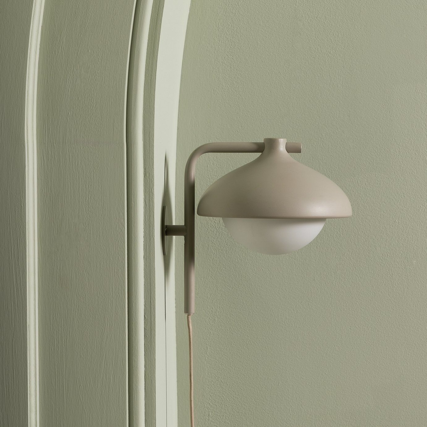 Habitat Acorn Metal Wall Light - Latte