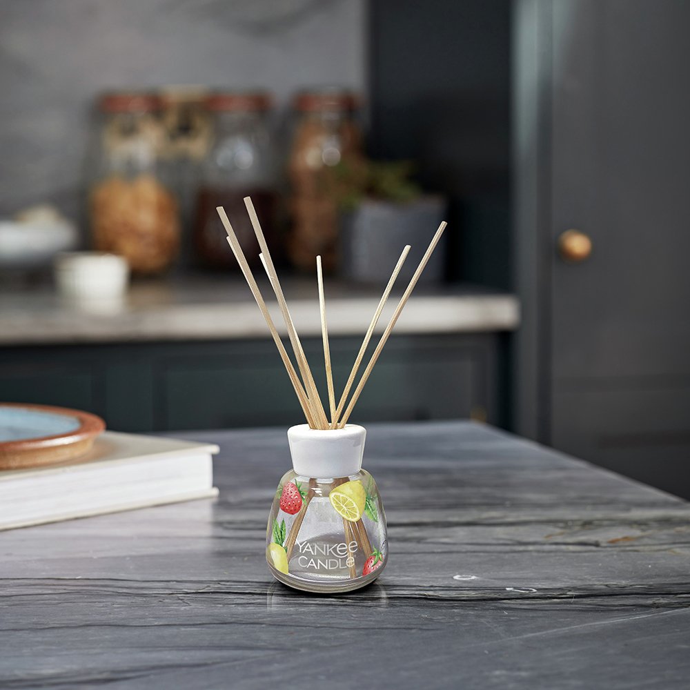 Yankee Signature 100ml Reed Diffuser - Iced Berry Lemonade