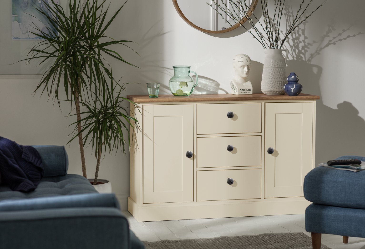 Argos Home Winchester 2 Door 3 Drawer Sideboard