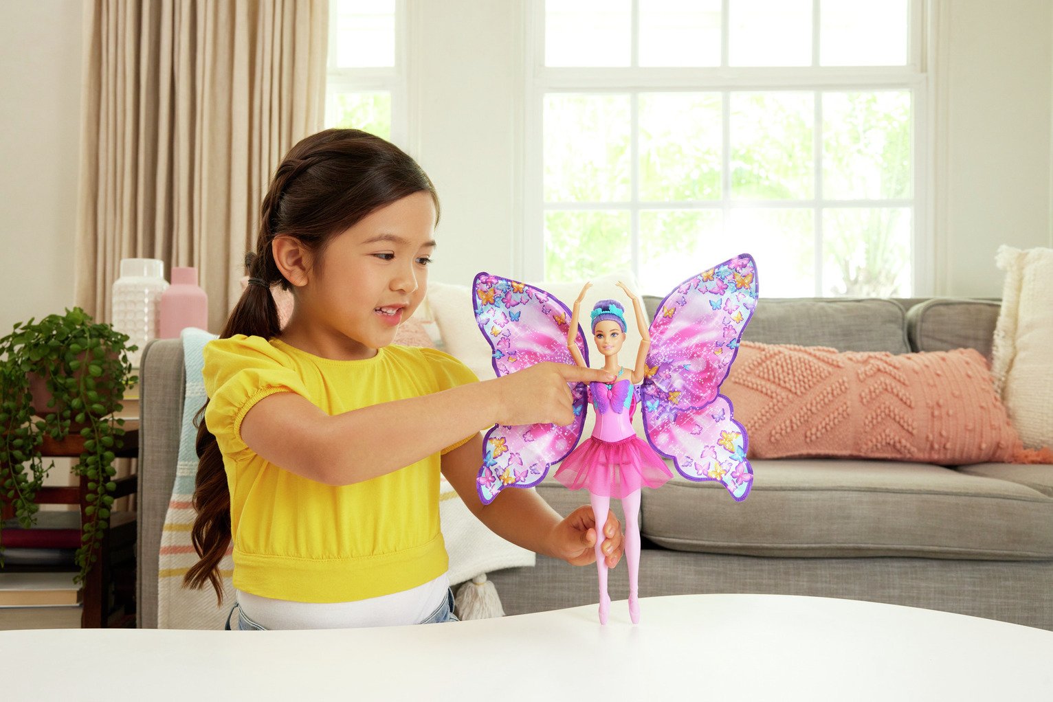 Barbie Dance and Flutter Doll with 2-in-1 Transformation