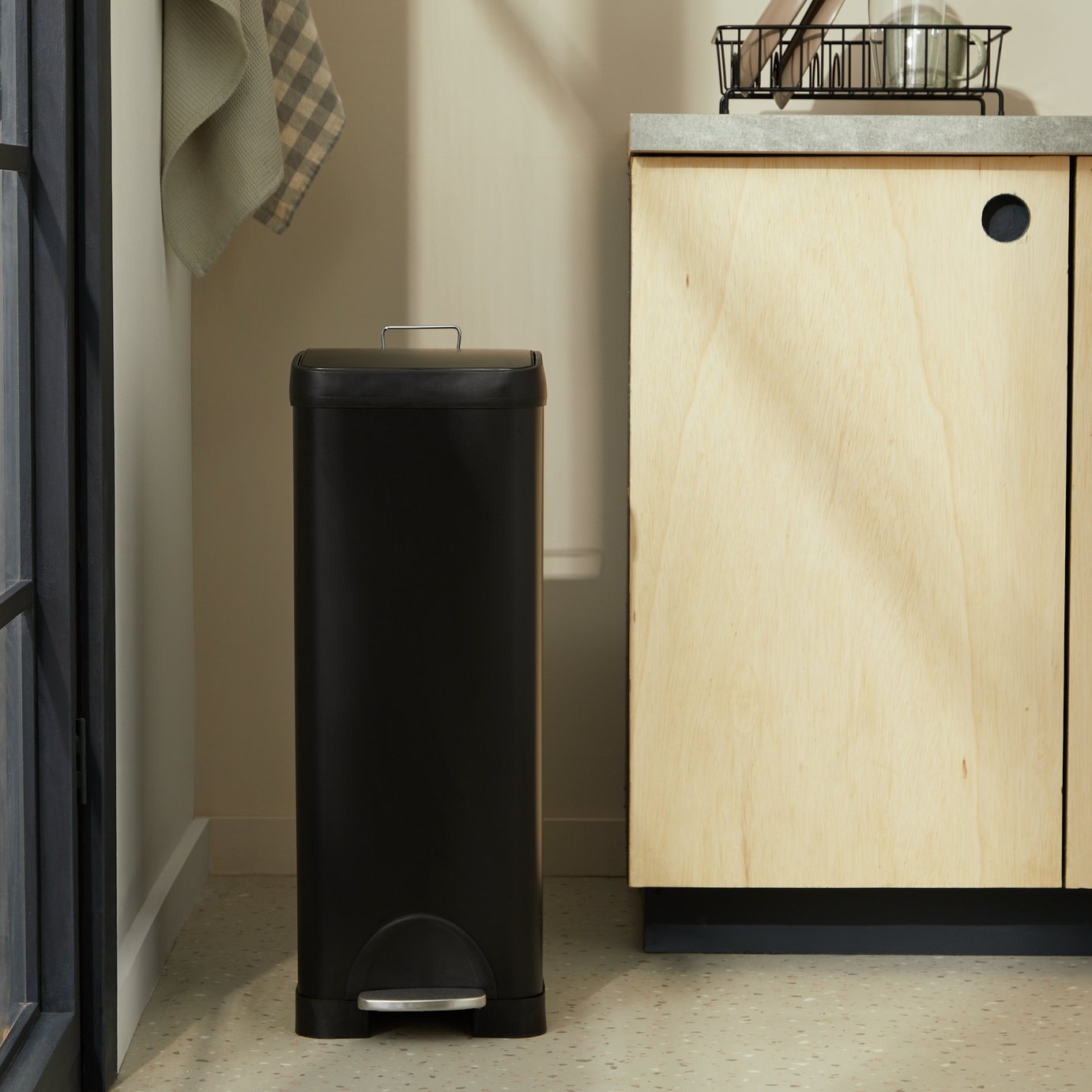 Habitat 30 Litre Slim Line Mod Pedal Bin - Silver