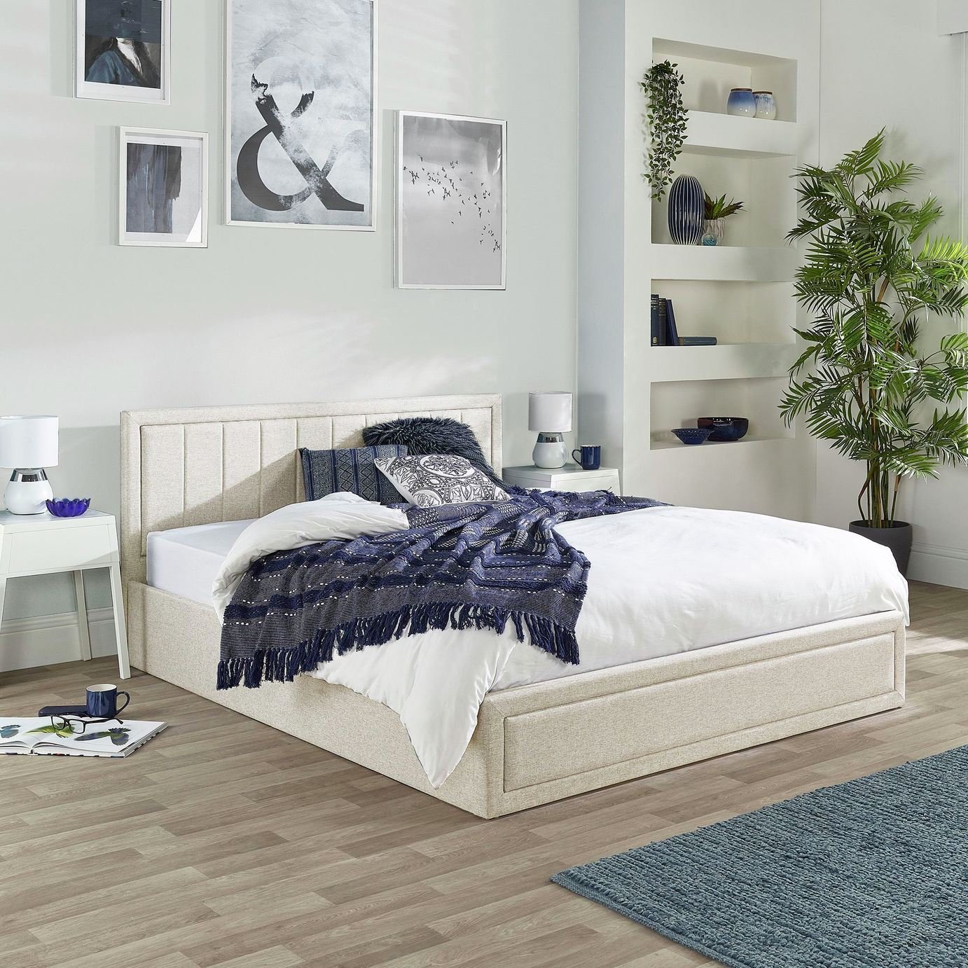 Aspire Cotswold Ottoman Bed Frame With Mattress