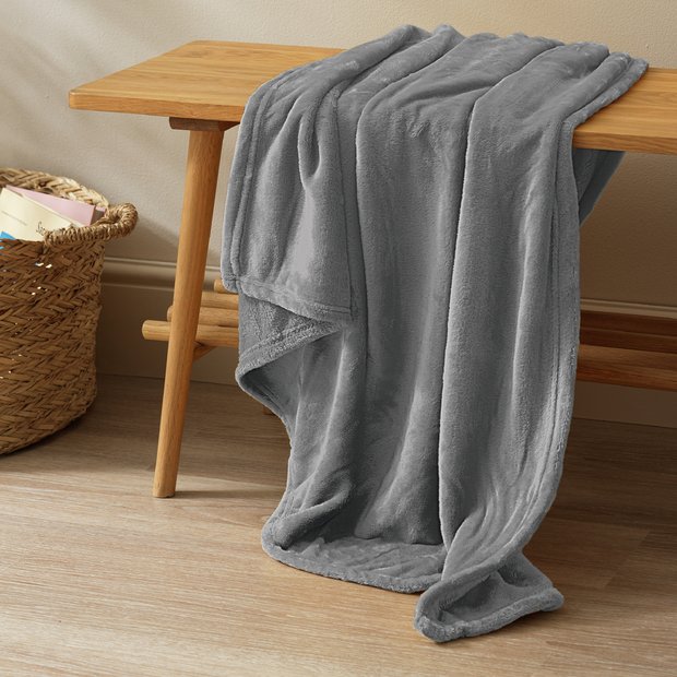 Buy Argos Home Super Soft Fleece Throw - 125x150cm - Flint Grey | Blankets  and throws | Argos