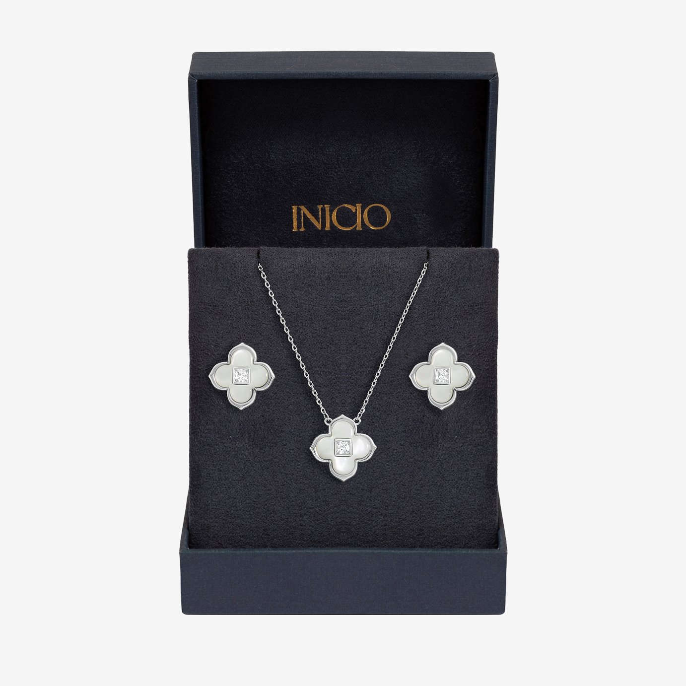 Inicio Silver Plated Mother of Pearl Clover Jewellery Set