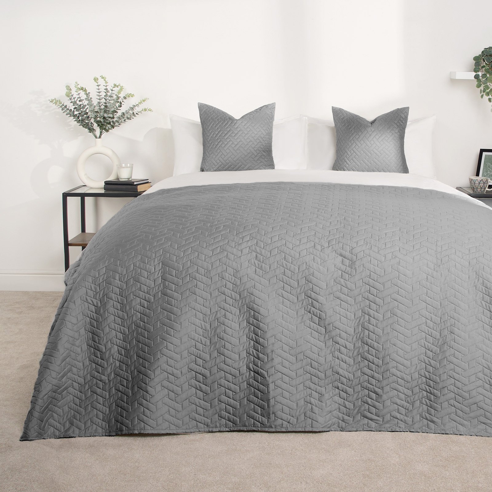 OHS Quilted Blanket Throw 200 x 240cm - Charcoal