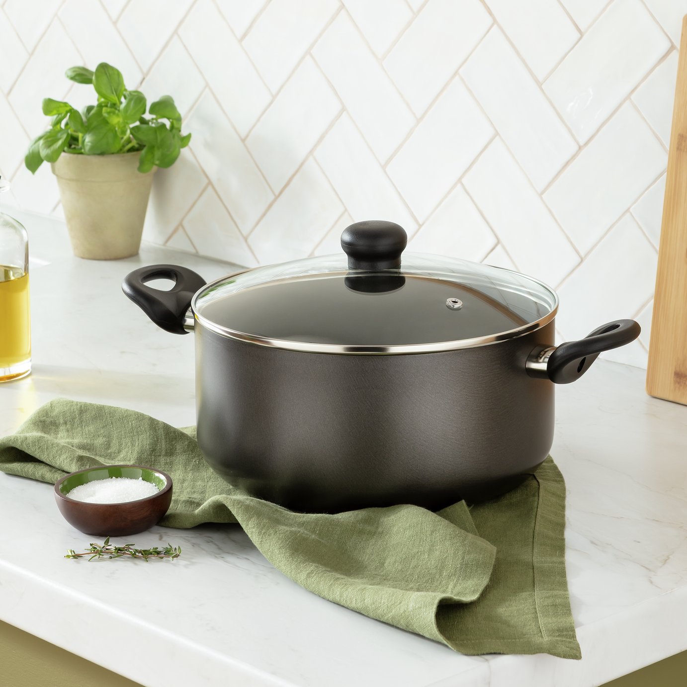 Argos Home 24cm Aluminium Stockpot