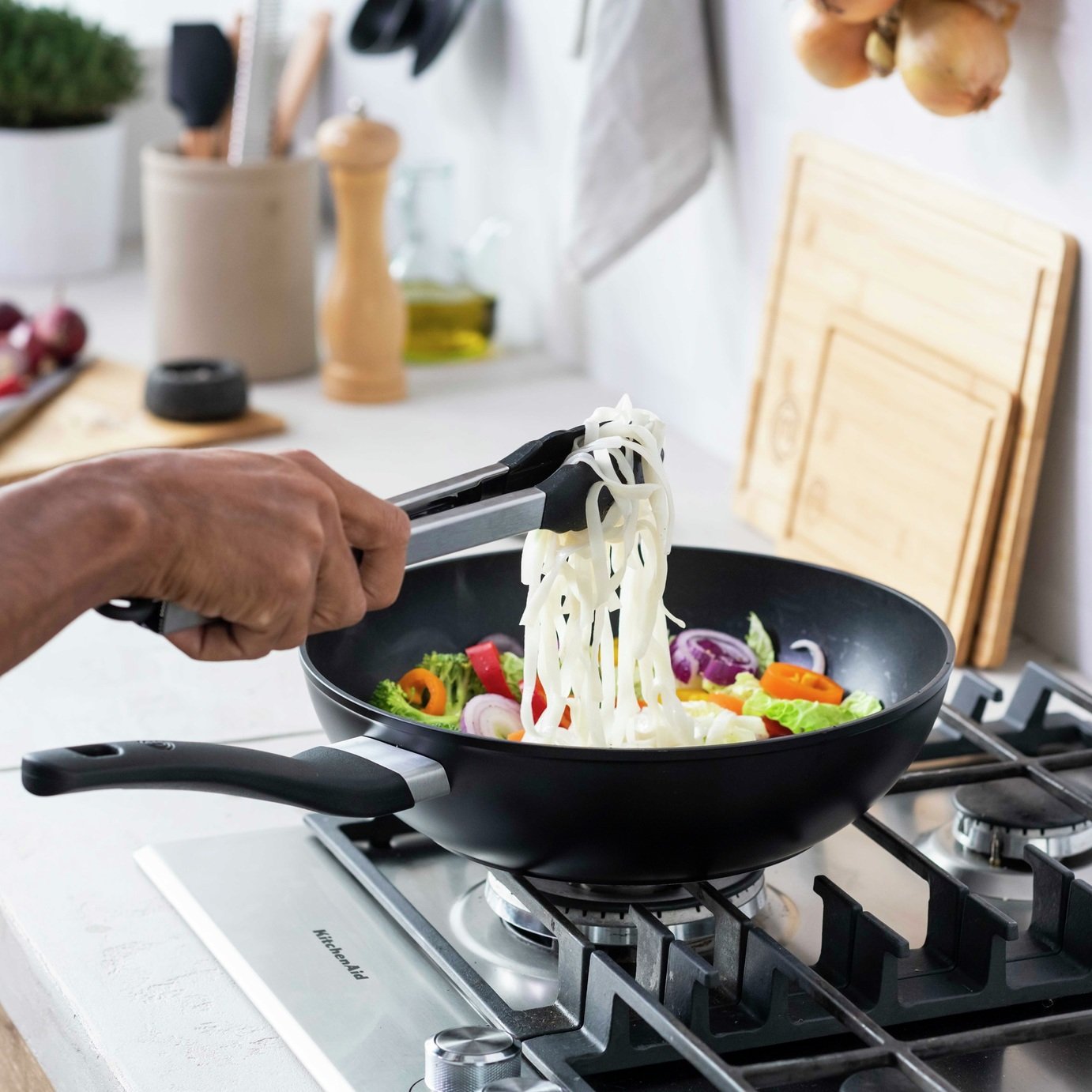 MasterChef 28cm Essential Aluminium Wok