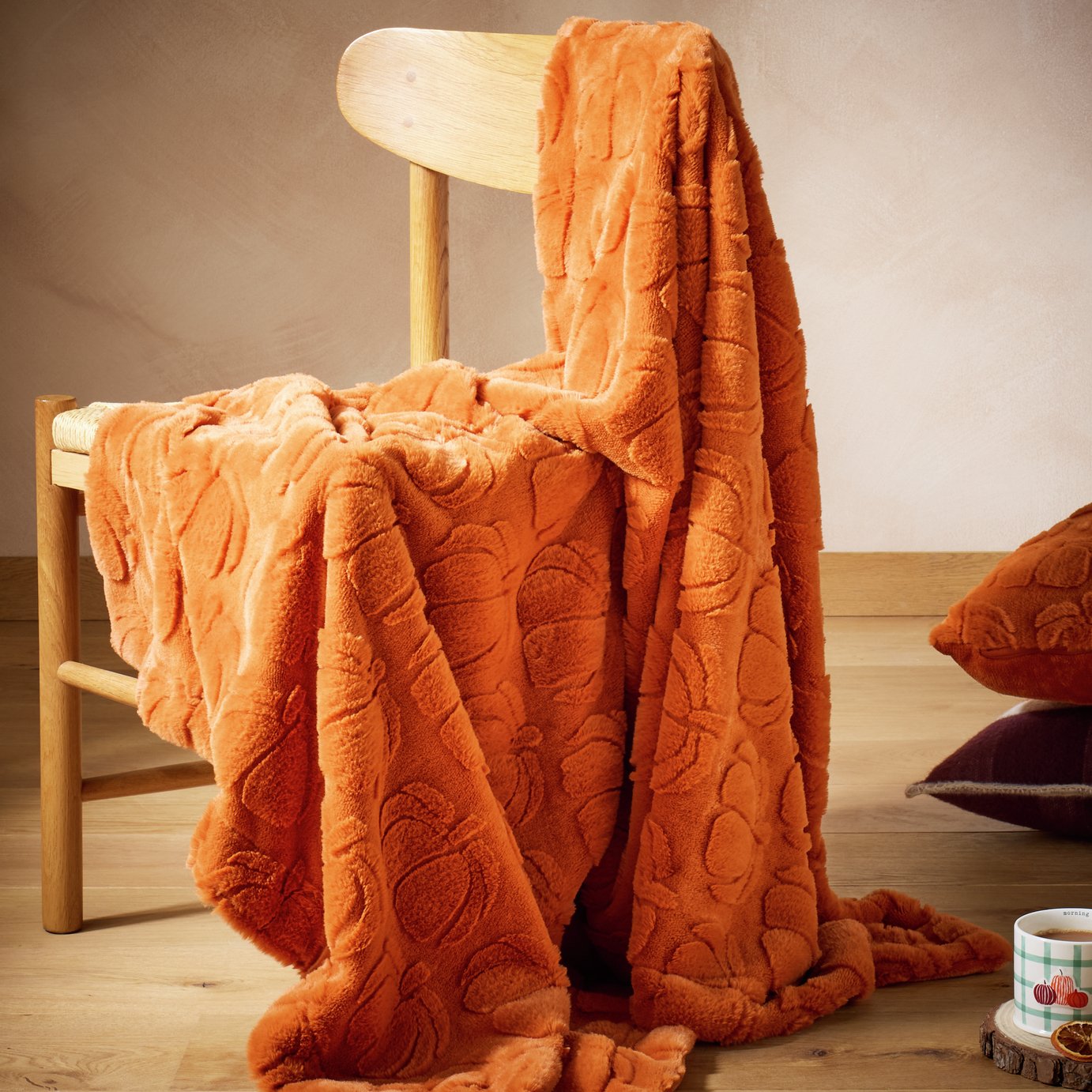 Argos Home Autumnal 3D Pumpkin Pattern Orange Throw