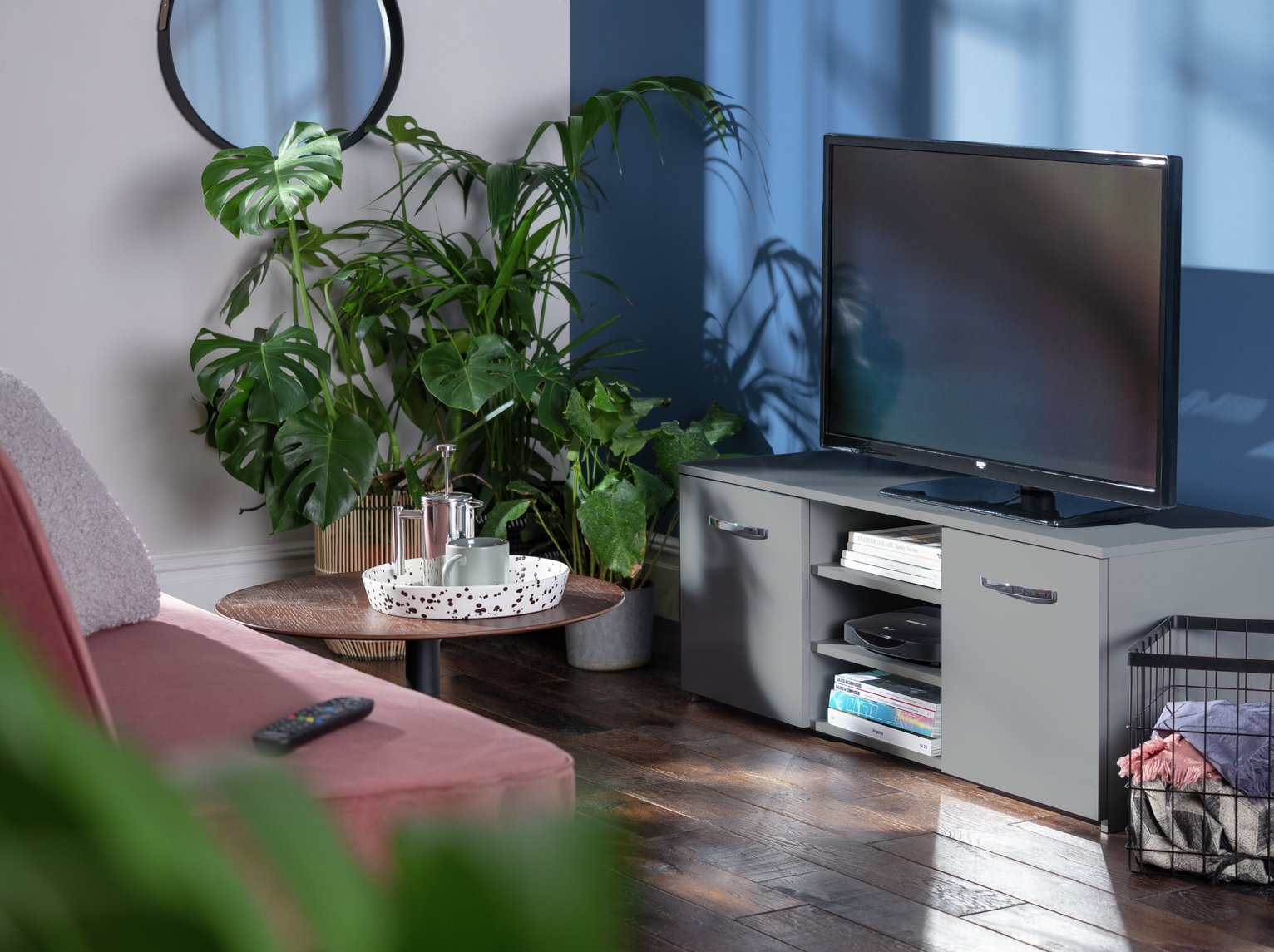 Argos Home Hayward 2 Door Small TV Unit