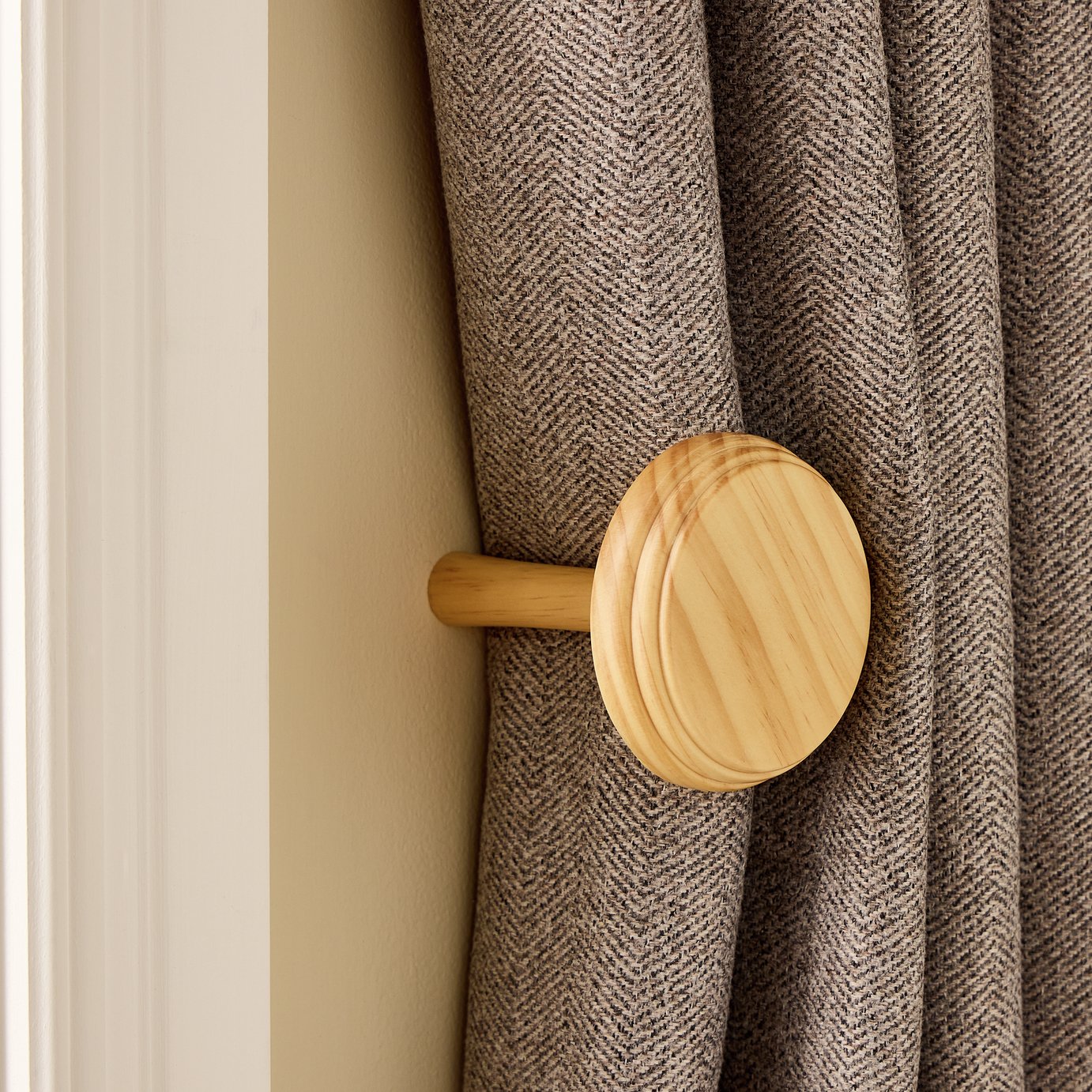 Argos Home 2 Pack Wood Curtain Holdback - Natural