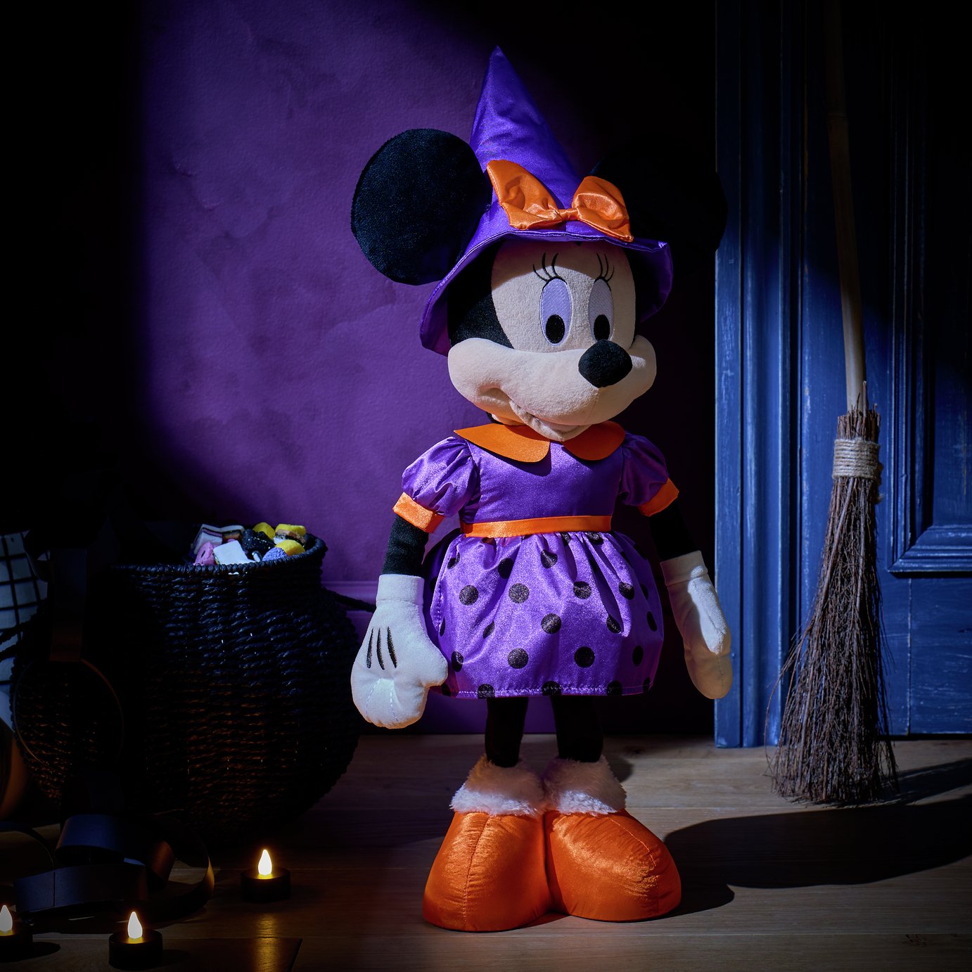 Argos Home Minnie Mouse Standing Halloween Decoration