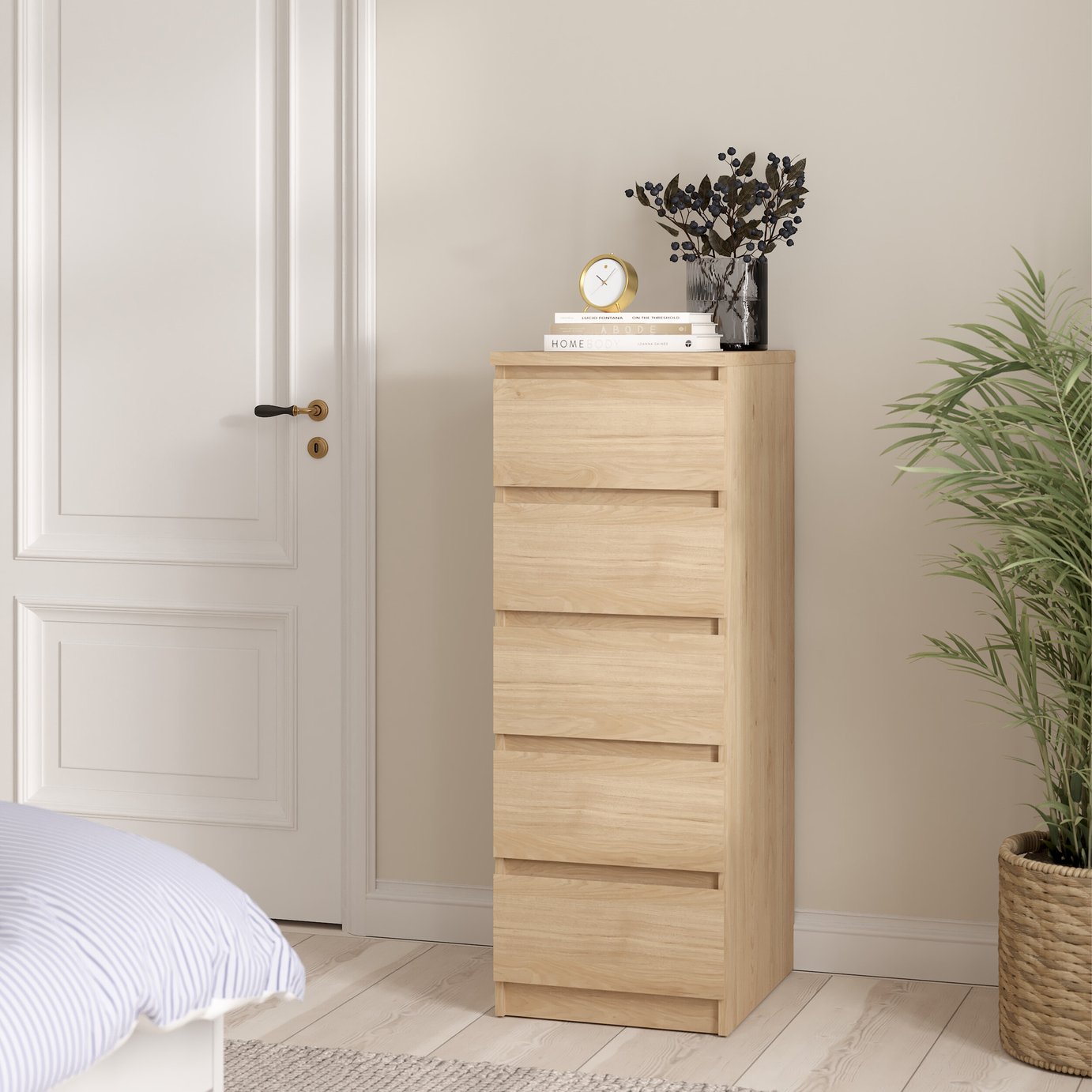 Furniture To Go Naia 5 Drawers Chest