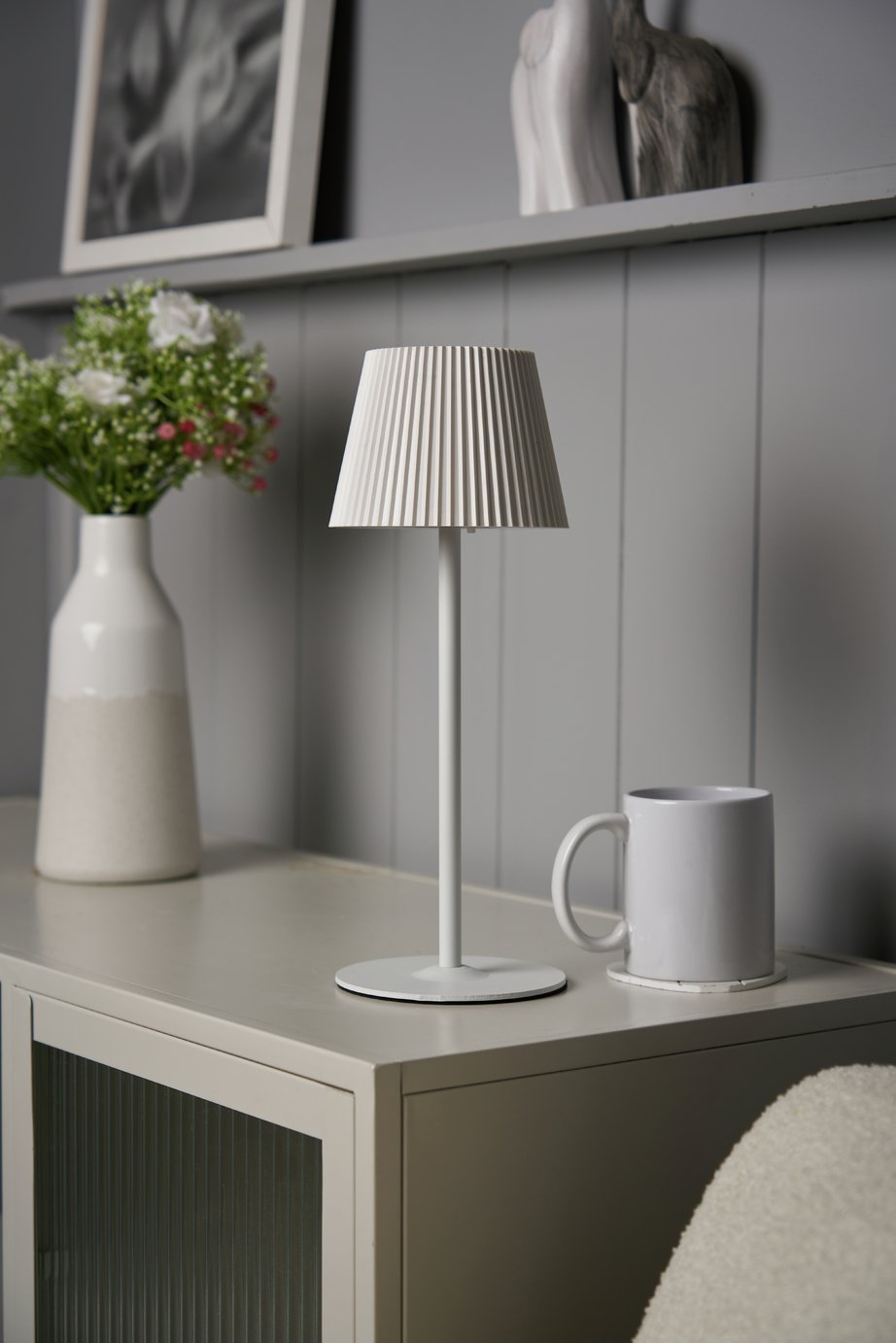 BHS Rechargeable LED Table Lamp - White