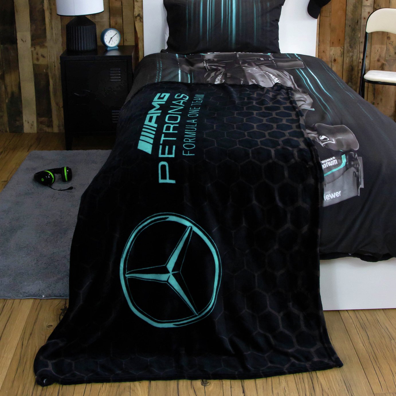 Mercedes F1 Fleece Throw - Black - 150x100cm