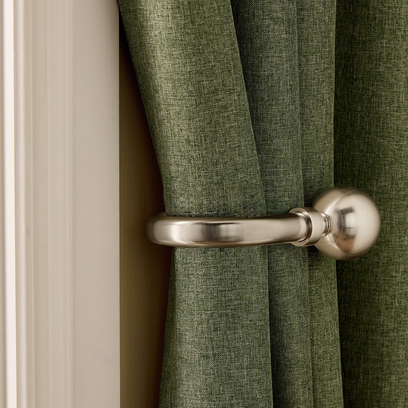 Argos Home 2 Pack Metal Ball Curtain Holdback - Silver
