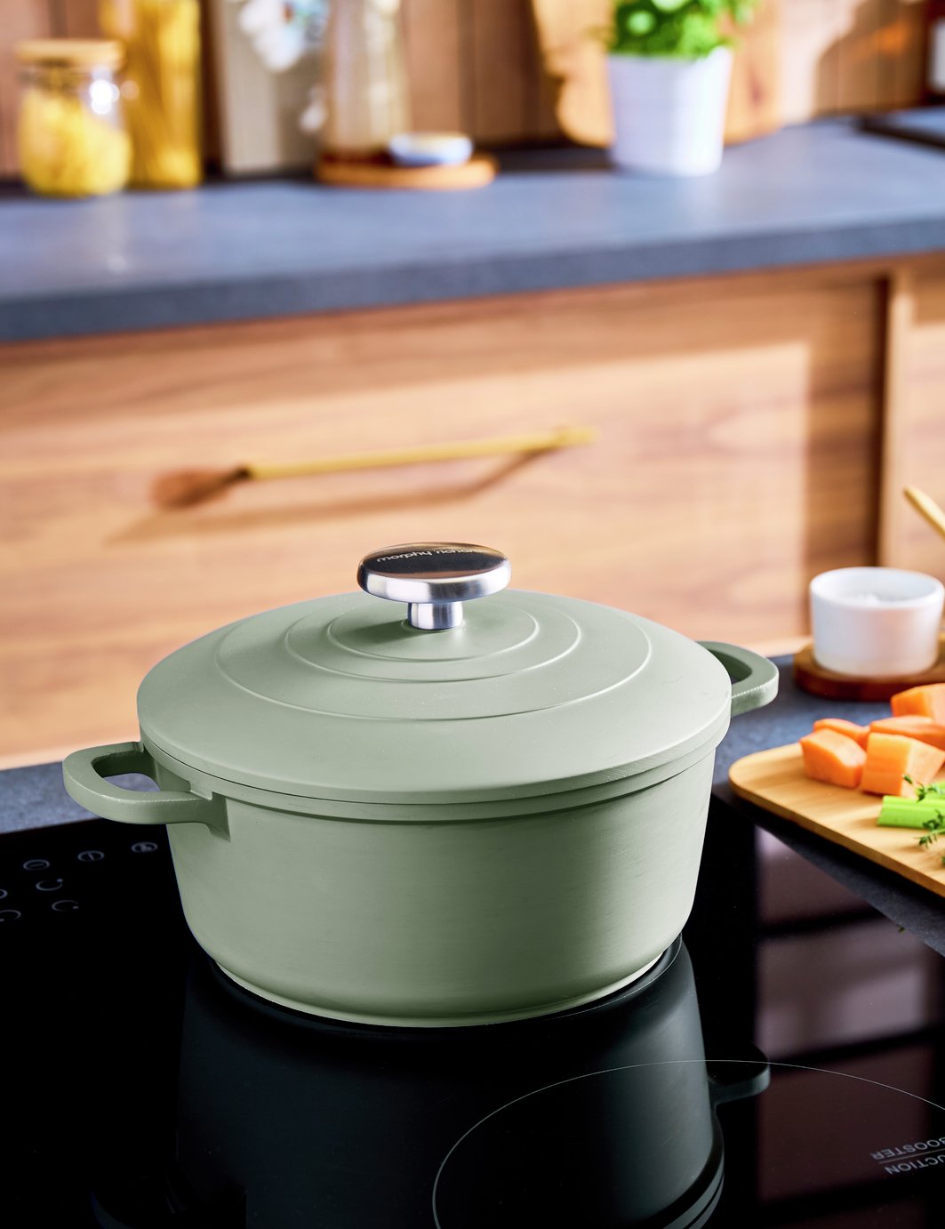 Morphy Richards 2.3 Litre Aluminium Casserole Dish - Green